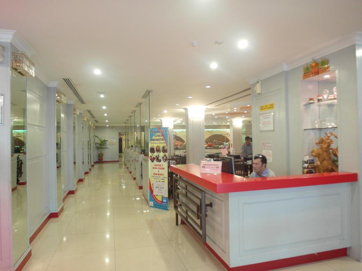 Red Rock Hotel Penang George Town Exteriör bild
